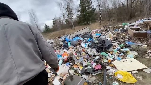 ПОПАЛИ НА СЕЛЬСКУЮ СВАЛКУ | ЧТО МОЖНО НАЙТИ?! смотреть онлайн