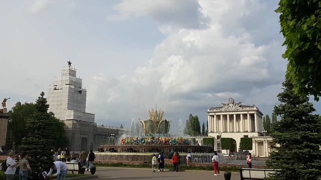 ВДНХ летом смотреть онлайн
