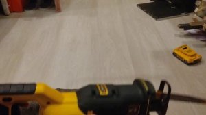 Обзор dcs 382 сабельная пила