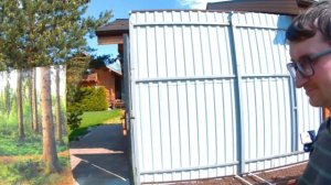 монтаж фотосетки на забор из профлиста