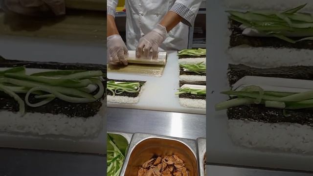 купили суши робот 🤖