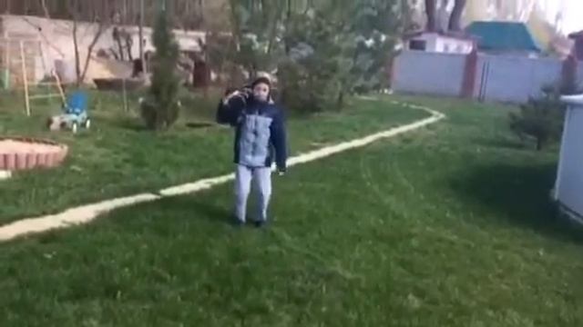 Типо породия на грибы - Тает лед смотреть онлайн