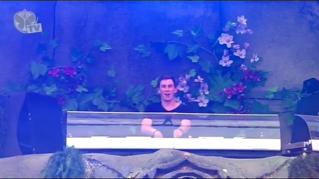 Skyknox - Everybody FUCK JUMP [Hardwell @ Tomorrowland 2013]