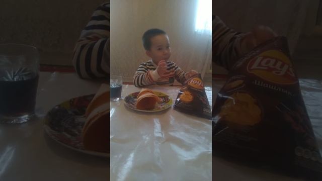 Коладан жасалган вафли🥠🍦🍦🍦 жене Lay's смотреть онлайн