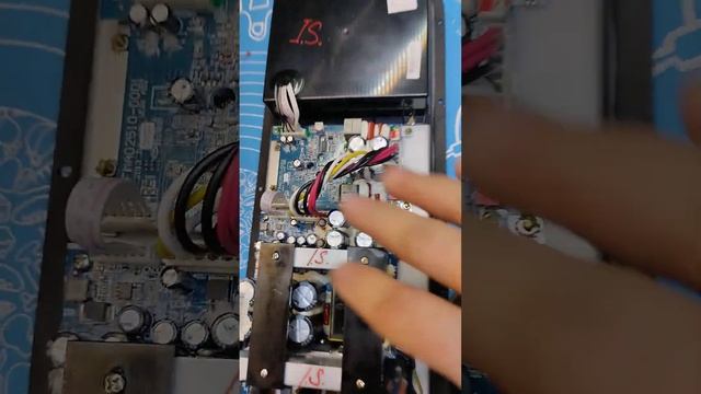 SRM650 Акустика активная.Обзор и видеоотчет. смотреть онлайн