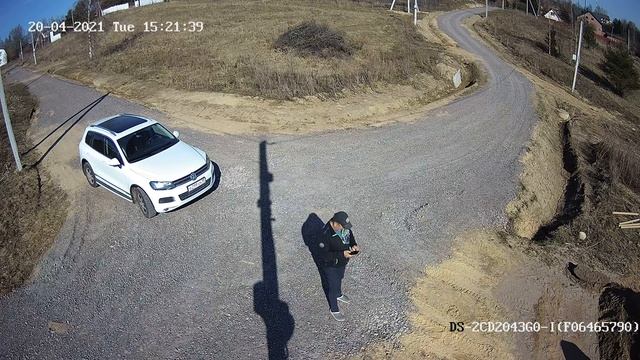 4MPx IP камера  Hikvision DS-2CD2043G0 2,8 Mm на столбе (2)