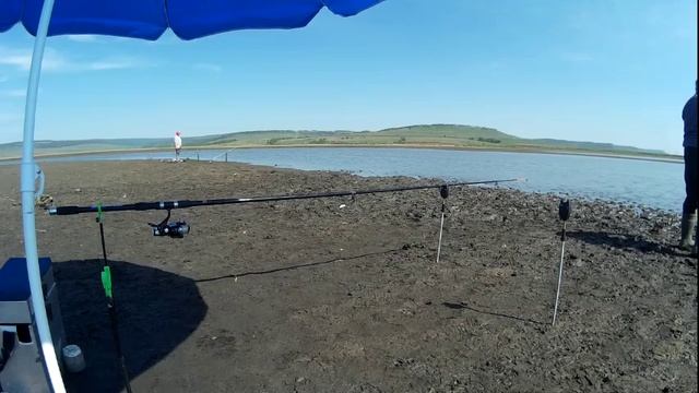 Культурно в тени, за зонтом +35. смотреть онлайн