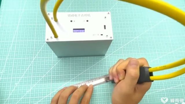 Машина за точково заваряване на литиева батерия 18650 - т