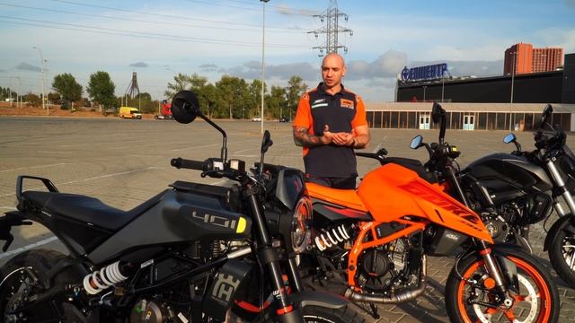Порівняння популярних мотоциклів в класі 400сс. KTM 390 DUKE/