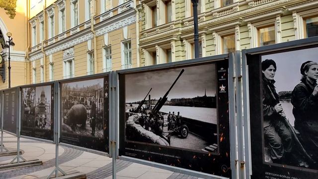 Санкт-Петербург. Прогулка до метро. 2024.