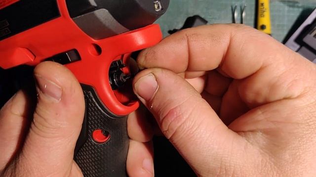 Milwaukee 2953-20 🥲 клавіша 🤬 #milwaukee #repair #riview #tools