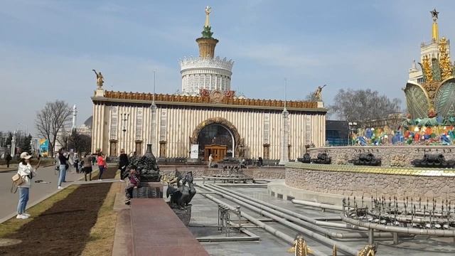 ВДНХ в апреле 2021 смотреть онлайн