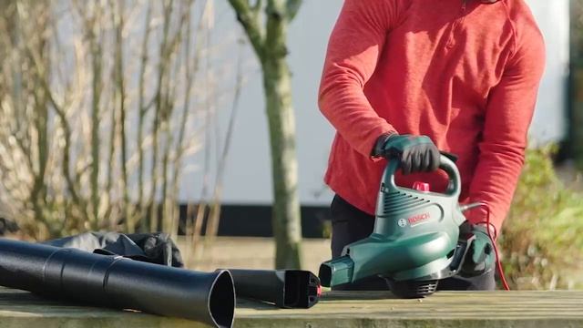 Садова повітродувка-пилосос Bosch UniversalGardenTidy 3000 (06008B1001) смотреть онлайн