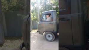 С сыном взяли УАЗ Головастик..Будем ставить на гусеницы..