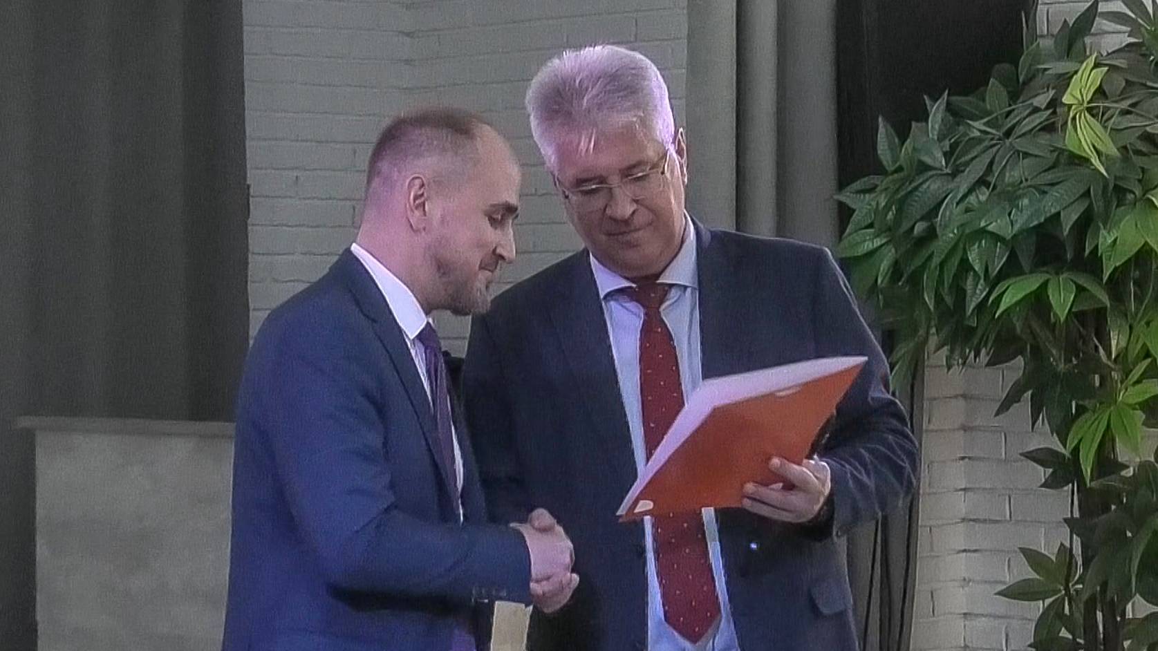 Волжские предприниматели отметили профессиональный праздник смотреть онлайн