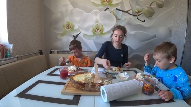 МУКБАНГ ТВОРОЖНАЯ ЗАПЕКАНКА | MUKBANG COTTAGE CHEESE CASSEROLE. #StepFamil