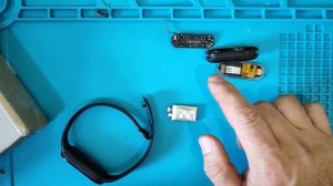 Xiaomi Mi Smart Band 7 поставив аккумулятор від Mi Band 4