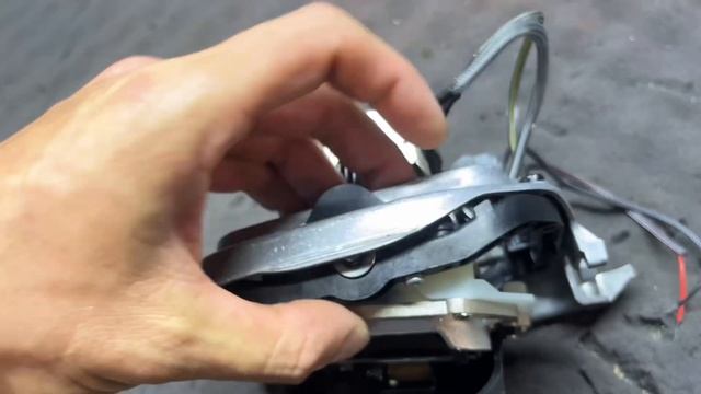 Jaguar XJ - ремонт фар, замена линз, диодные Expression Drive