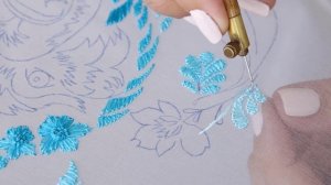 Часть 6. Вышиваю мишку люневильским крючком и рассказываю историю люневильской вышивки.