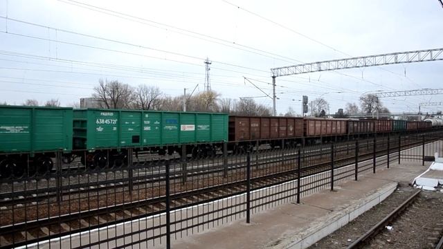 ВЛ80к-1943 [Брянськ-2] з непарним вантажним поїздом смотреть онлайн
