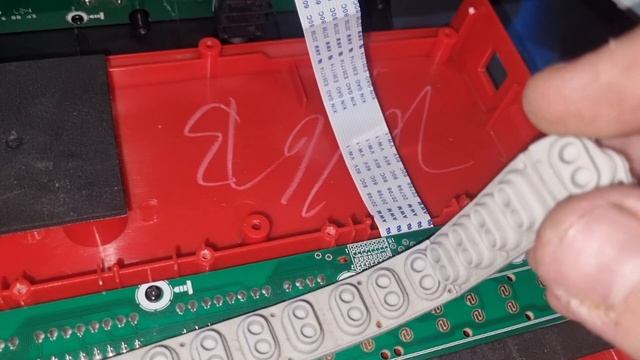 Akai MPK mini - Не отвечают клавиши. Пробую разобраться смотреть онлайн