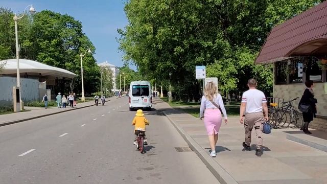 Аттракционы на ВДНХ - снято в мае 2023 смотреть онлайн