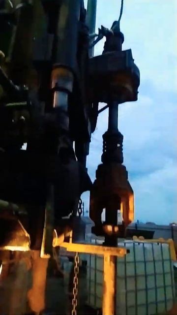 БУРЕНИЕ СКВАЖИН НА ВОДУ В КРАСНОЯРСКЕ С ЖЕЛЕЗНОЙ ТРУБ? смотреть онлайн