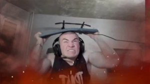 Дерзко69 ЖЁСТКО разнес свою клавиатуру