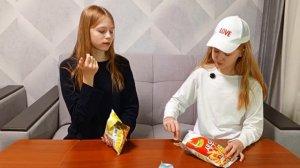 Чипсы ДОШИРАК со вкусом КРАБА и с КРЕВЕТКОЙ