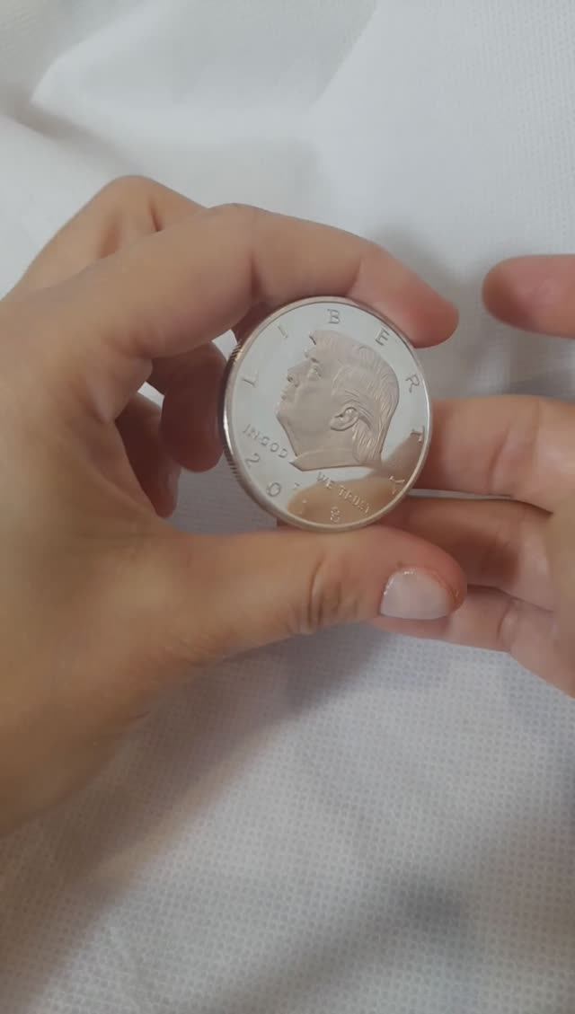 Коллекционная монета с изображением Дональда Трампа - жемчужина моей коллекции