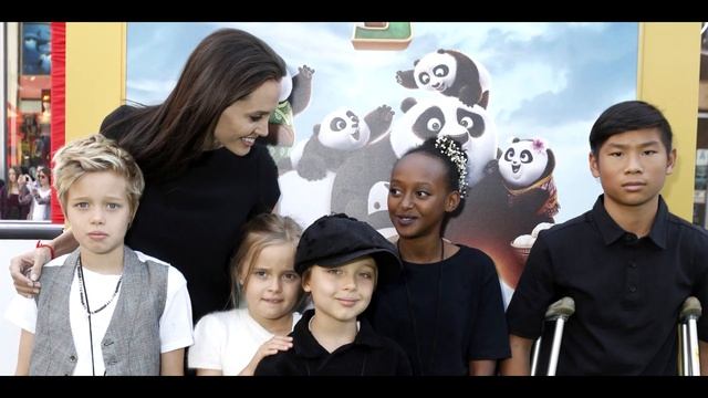 Брэд Питт ударил своего ребёнка на глазах Анджелины Д?