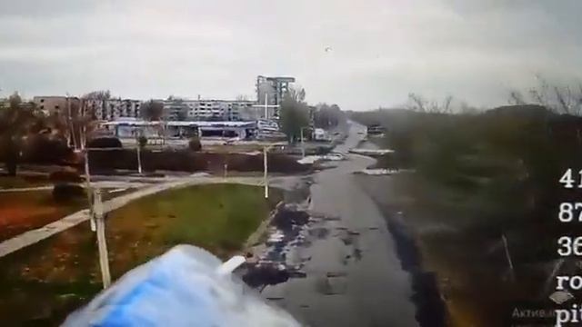 🔥 FPV-дроны на оптоволокне кошмарят хохла в Мирнограде смотреть онлайн