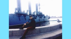 Дар ин дунё туро дорам бародар дар барам боши