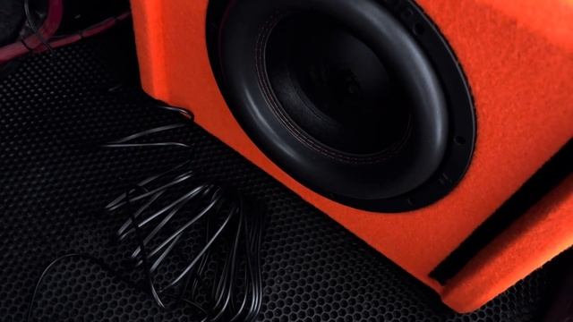 Установка и прослушивание сабвуфера DL Audio Piranha 10A Orange V.2 смотреть онлайн