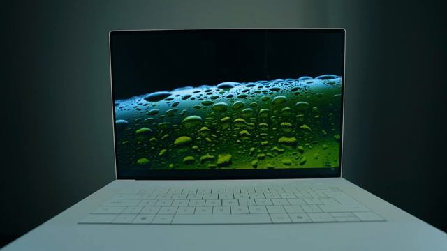 Я использовал Dell XPS 16 в течение МЕСЯЦА... Вот что я обнар смотреть онлайн