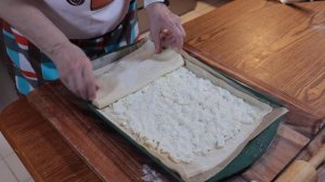 Хачапури по-мегрельски на слоеном тесте. Megrelian khachapuri on
