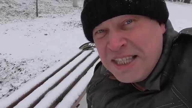 Как сесть на снежную лавку? смотреть онлайн