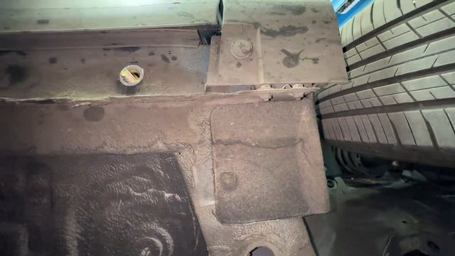 Установка порогов на Jetour X70