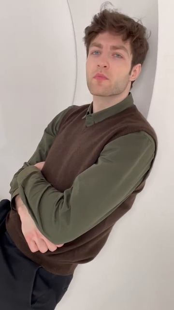 Жилет из пуха яка 6001 темно-коричневый