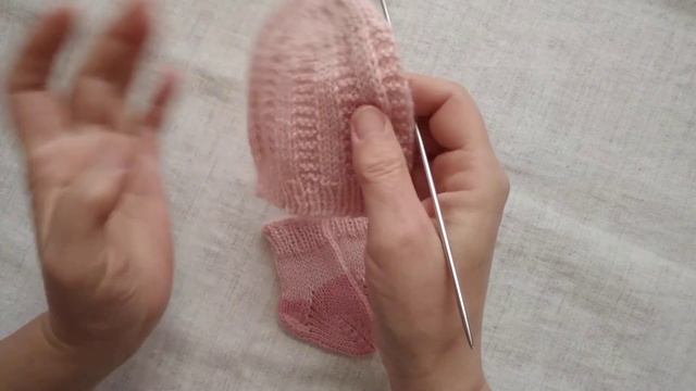 MaTusy. About Knitting. Wool Hat And Socks For Preterm Newborn. Шапочка и носочки для торопыжки