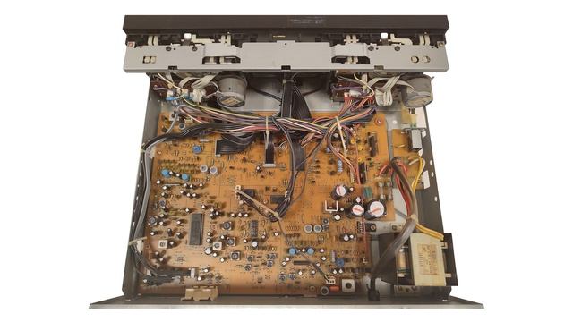 Обзор кассетной деки PIONEER CT-X720WR смотреть онлайн