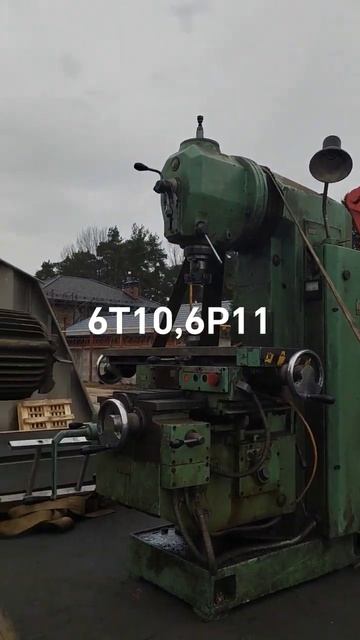 станок фрезерный 6Т10,6Р11 смотреть онлайн