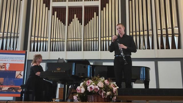 К. М. Фон Вебер
Концерт N 2, часть 1.