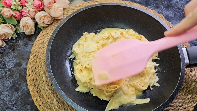 У ВАС ЕСТЬ ЛАВАШ? НАУЧИЛА ВСЕХ ПОДРУГ ГОТОВИТЬ ТАКУЮ В?