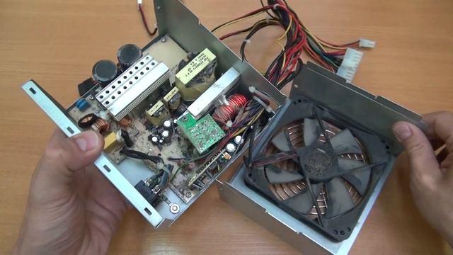 Что внутри? - FSP ATX400n смотреть онлайн