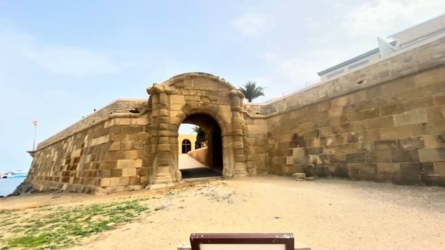 Остров Tabarca - Paella, калмари, лодки и пирати еп. 2  |  Испанс?