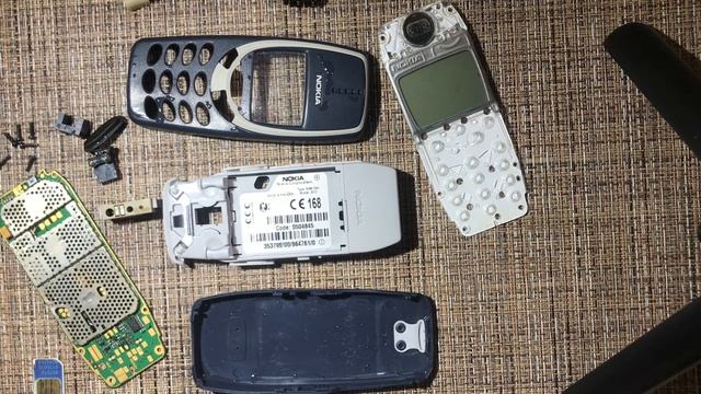 Нокиа 3310 ТЕСТ вода 💦 Experiment смотреть онлайн