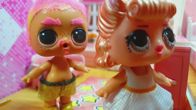 Строгий дедушка рассудил внуков