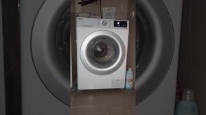 Стиральная машина LG 9 kg Смешанные ткани 1400  Об/мин. 40 гр?