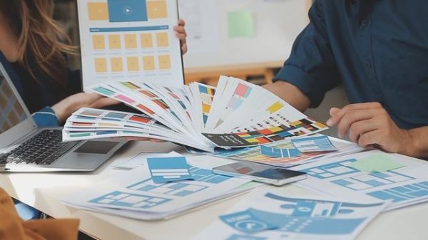 vecteezy_website-designer-creative-planning-application-development_33552788